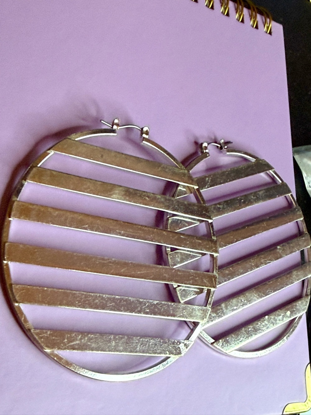 Vintage Silver Striped Hoop Earrings - Women's Fashion Jewelry